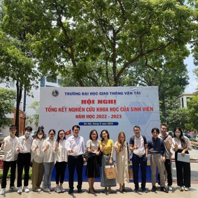 Hội nghị nghiên cứu khoa học sinh viên ngành QTKD Tiểu ban 5